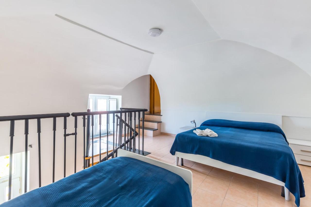 La Terrazza Sul Giardino Apartman Procida Kültér fotó