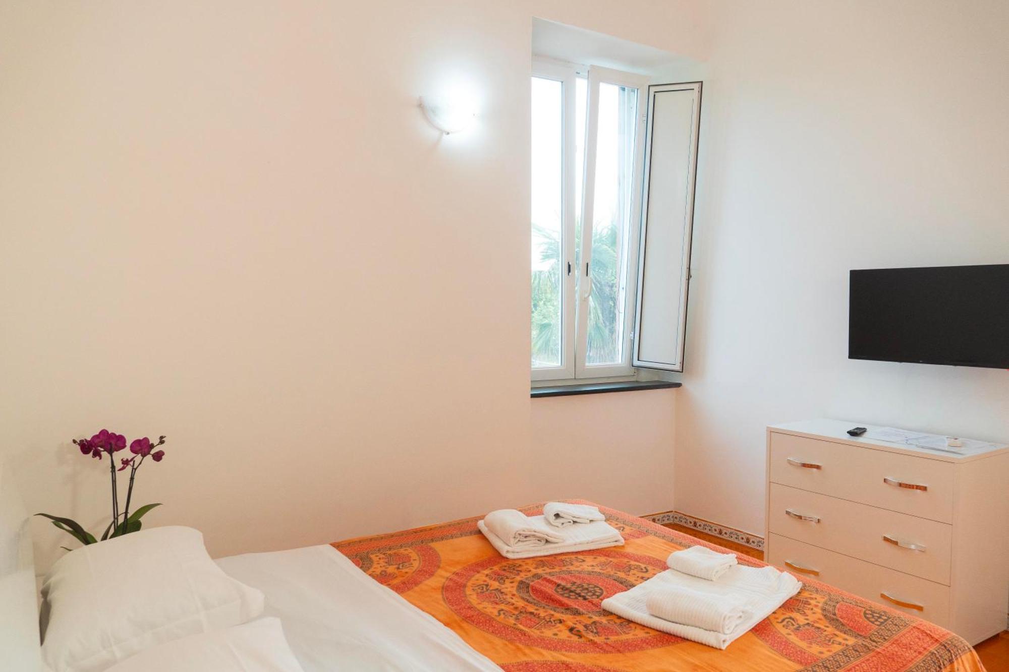 La Terrazza Sul Giardino Apartman Procida Kültér fotó