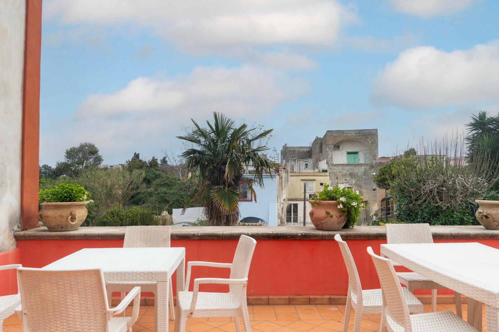 La Terrazza Sul Giardino Apartman Procida Kültér fotó