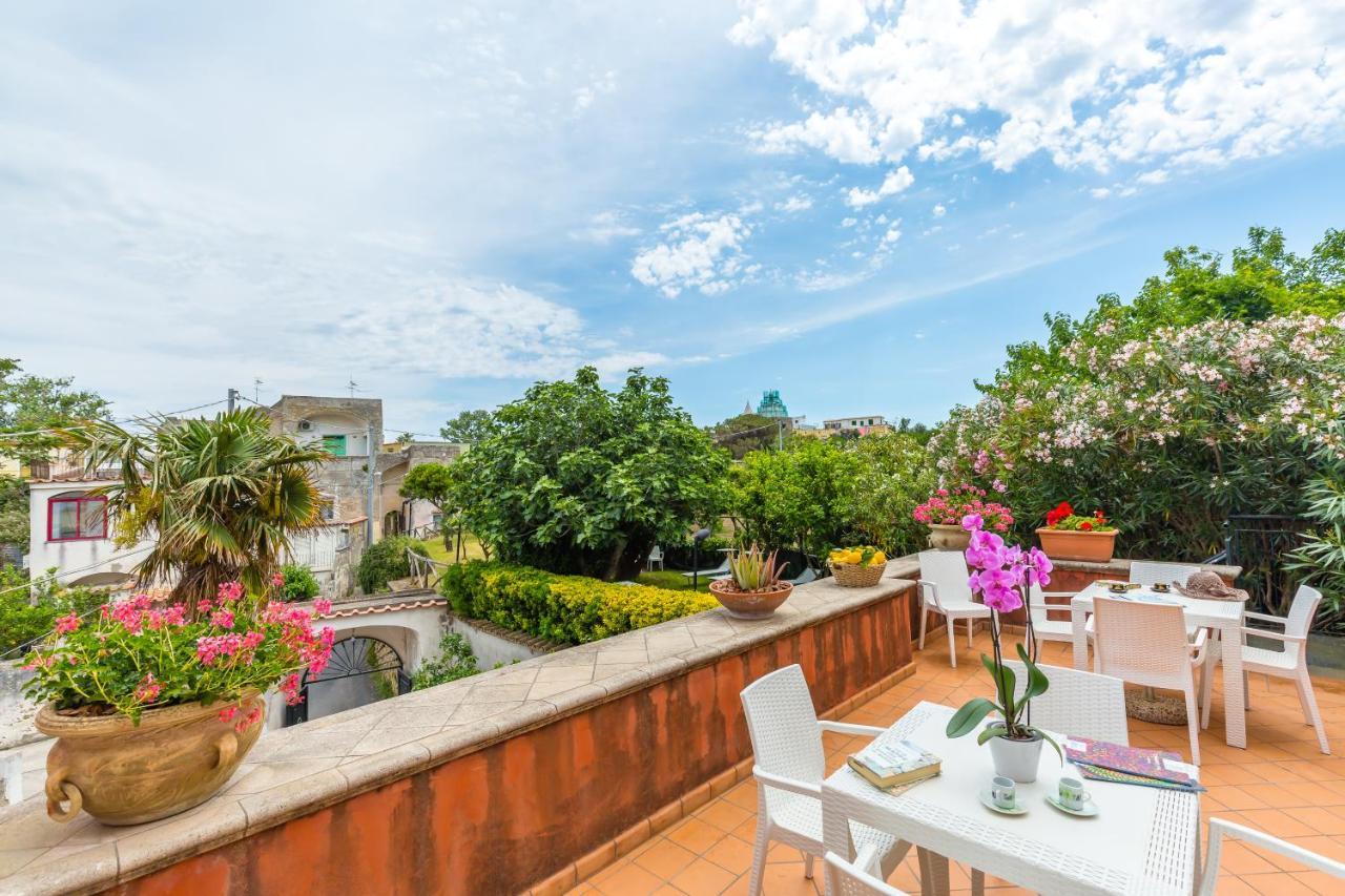 La Terrazza Sul Giardino Apartman Procida Kültér fotó