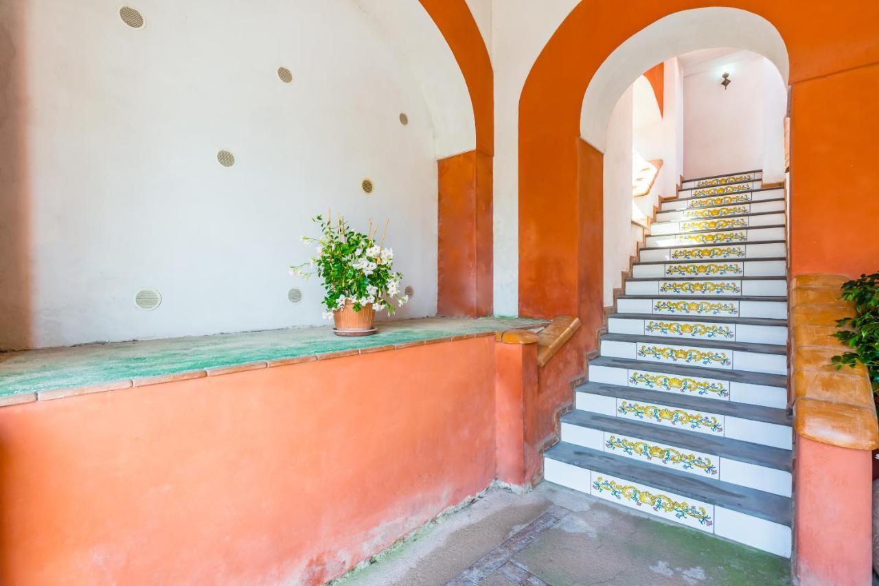 La Terrazza Sul Giardino Apartman Procida Kültér fotó